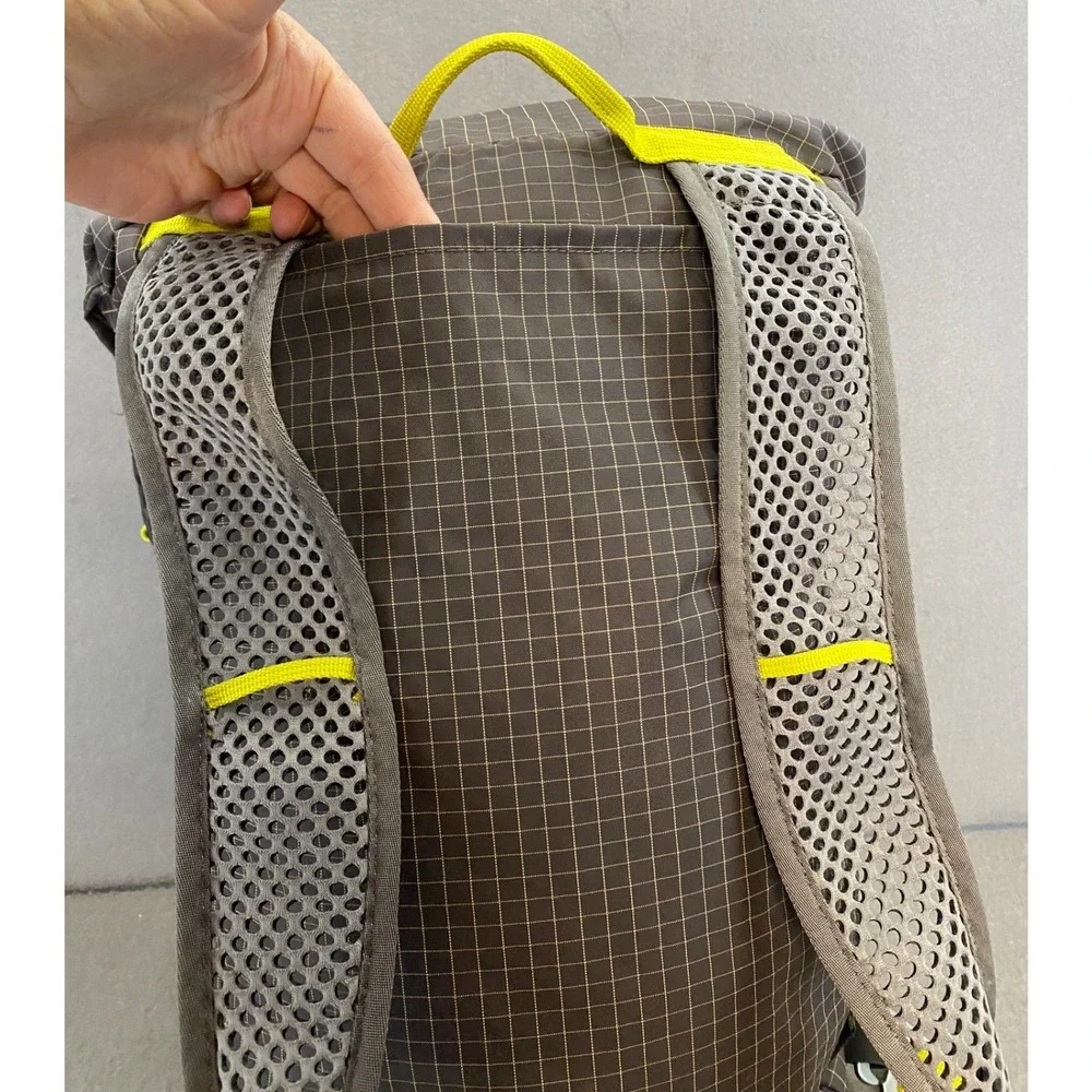 Mountainsmith Scream 20L Backpack Grey Yellow Robic Nylon Roll Top Daypack